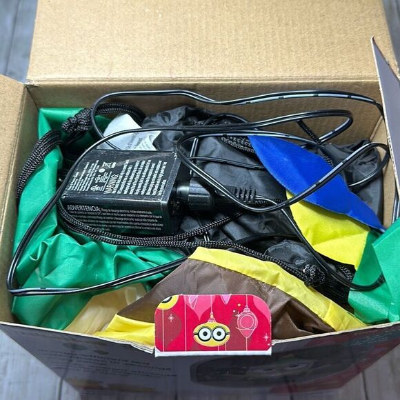 Gemmy Airblown LED Minions Dave the Elf 3.5 ft. Inflatable - Picture 4 of 4